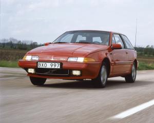 Volvo 480 Turbo 1990 года